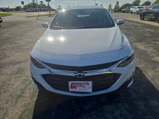 new 2025 Chevrolet Malibu car, priced at $28,245