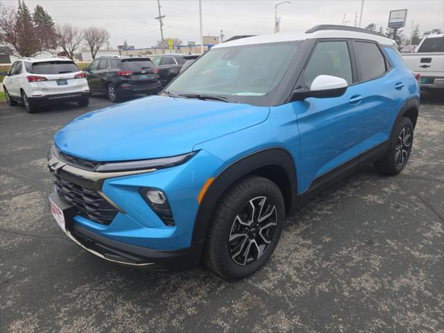 new 2025 Chevrolet TrailBlazer car, priced at $32,330