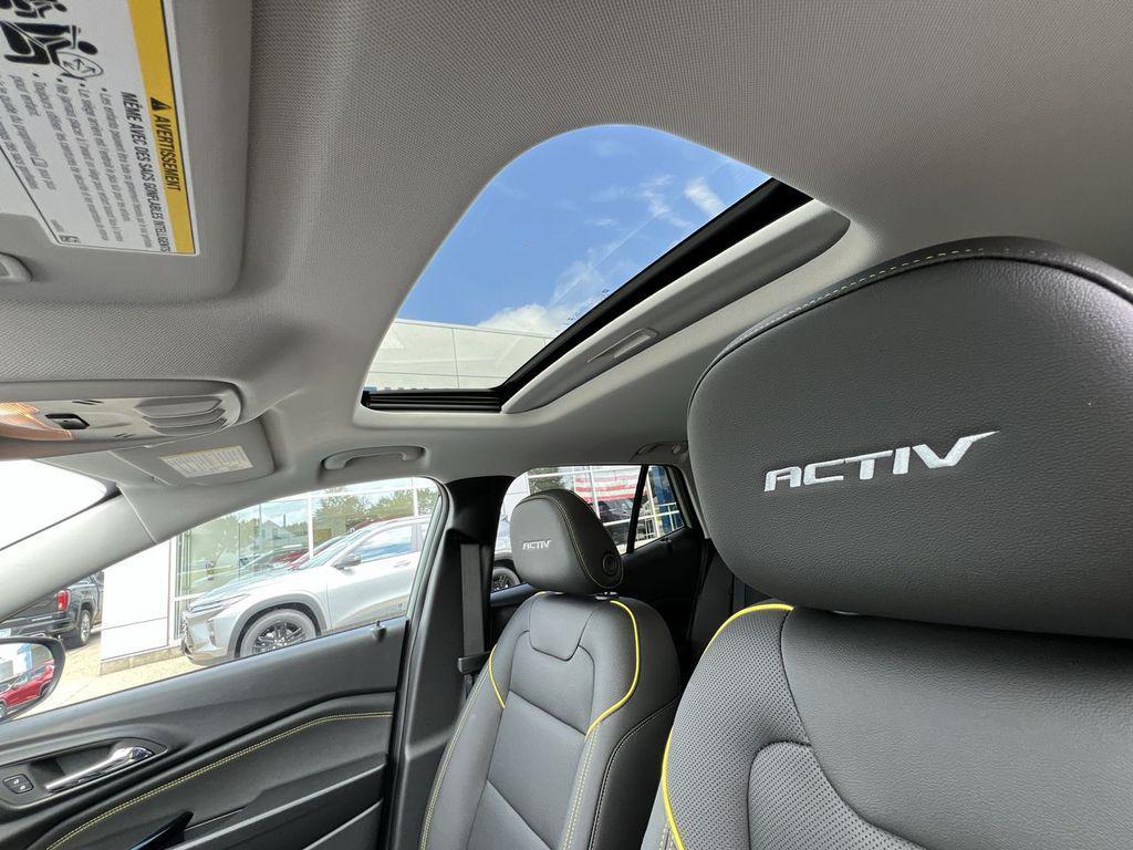 new 2025 Chevrolet Trax car, priced at $27,085