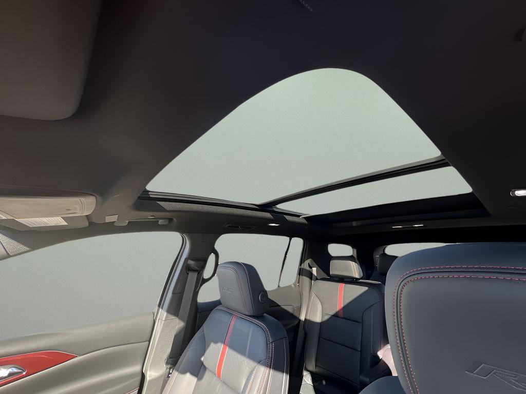 new 2026 Chevrolet Traverse car, priced at $60,220