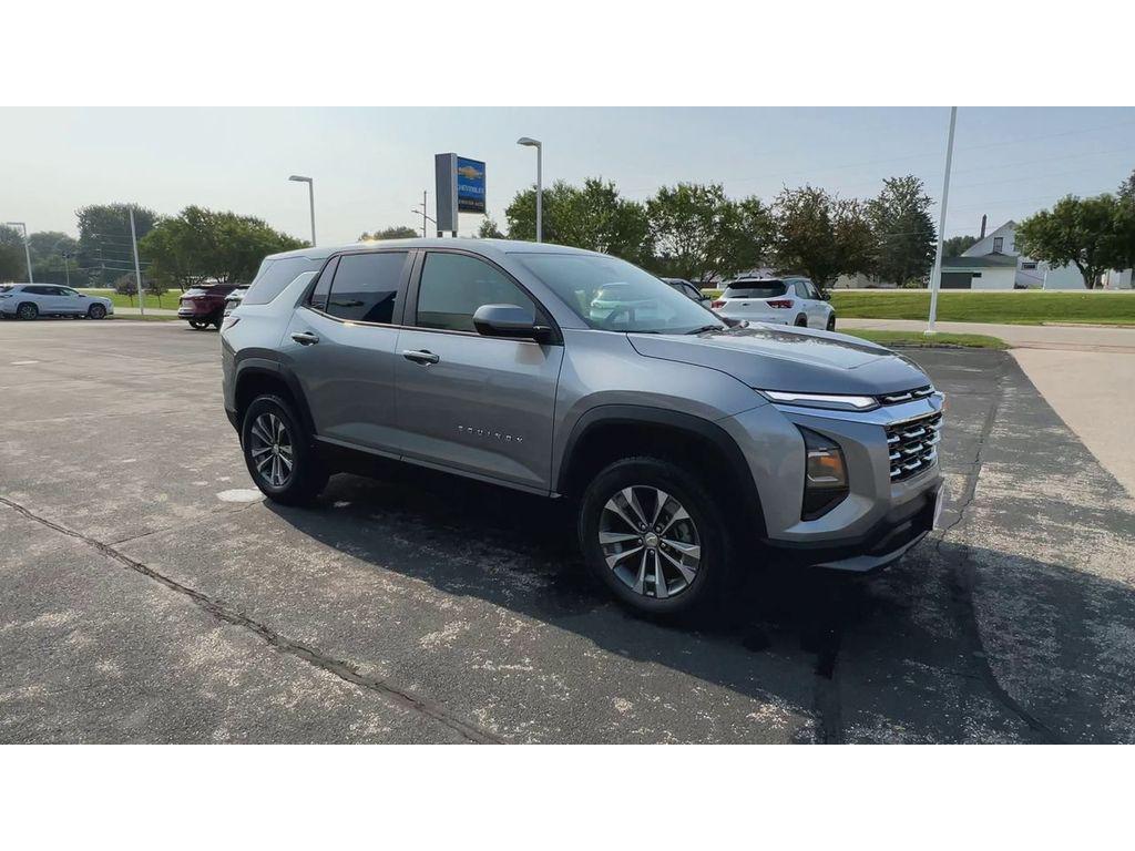 new 2026 Chevrolet Equinox car, priced at $34,195