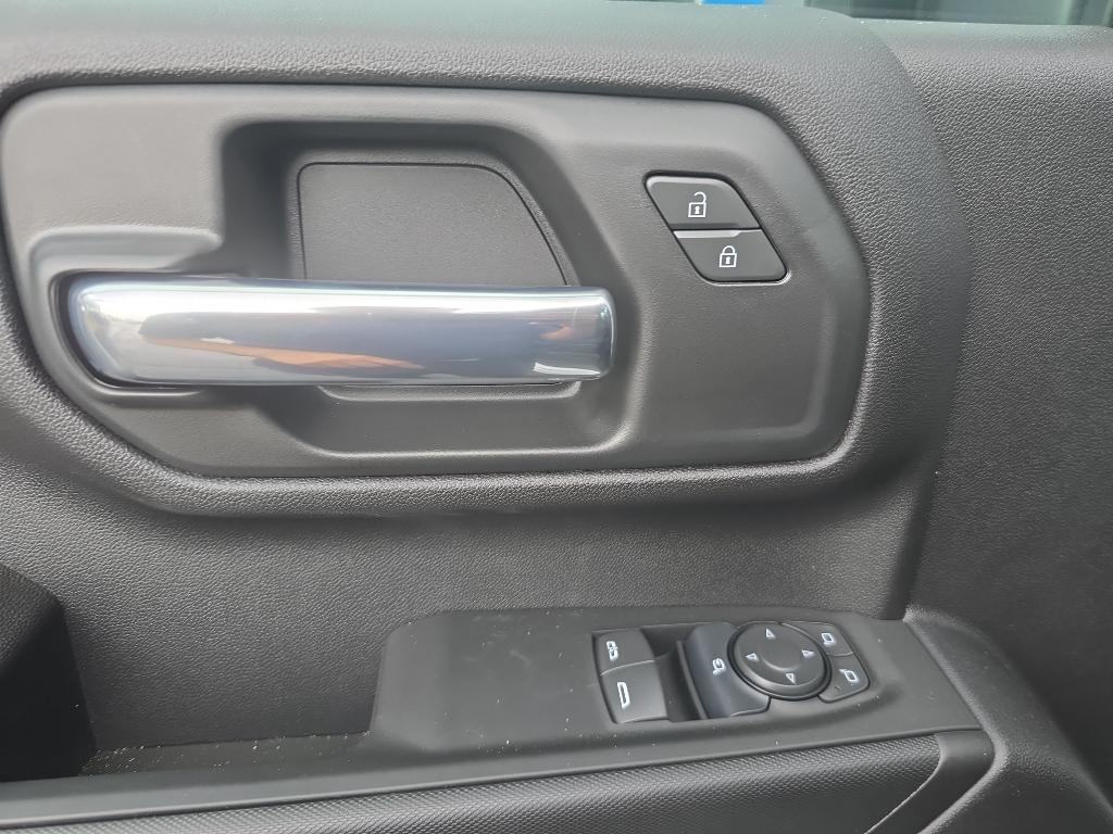 new 2025 Chevrolet Silverado 3500 car, priced at $52,035