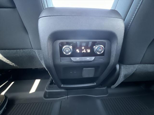 new 2025 Chevrolet Traverse car, priced at $45,060