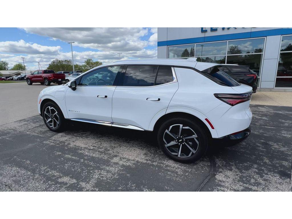 used 2024 Chevrolet Equinox EV car, priced at $31,995