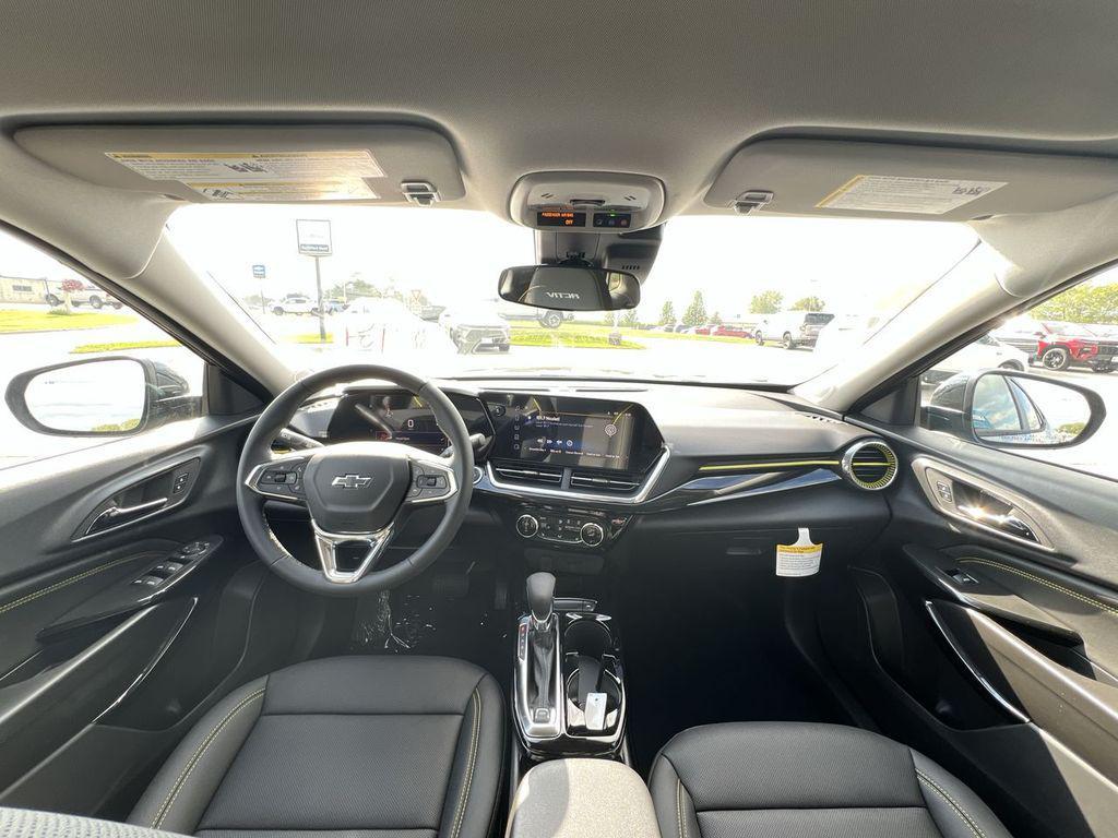 new 2025 Chevrolet Trax car, priced at $26,190