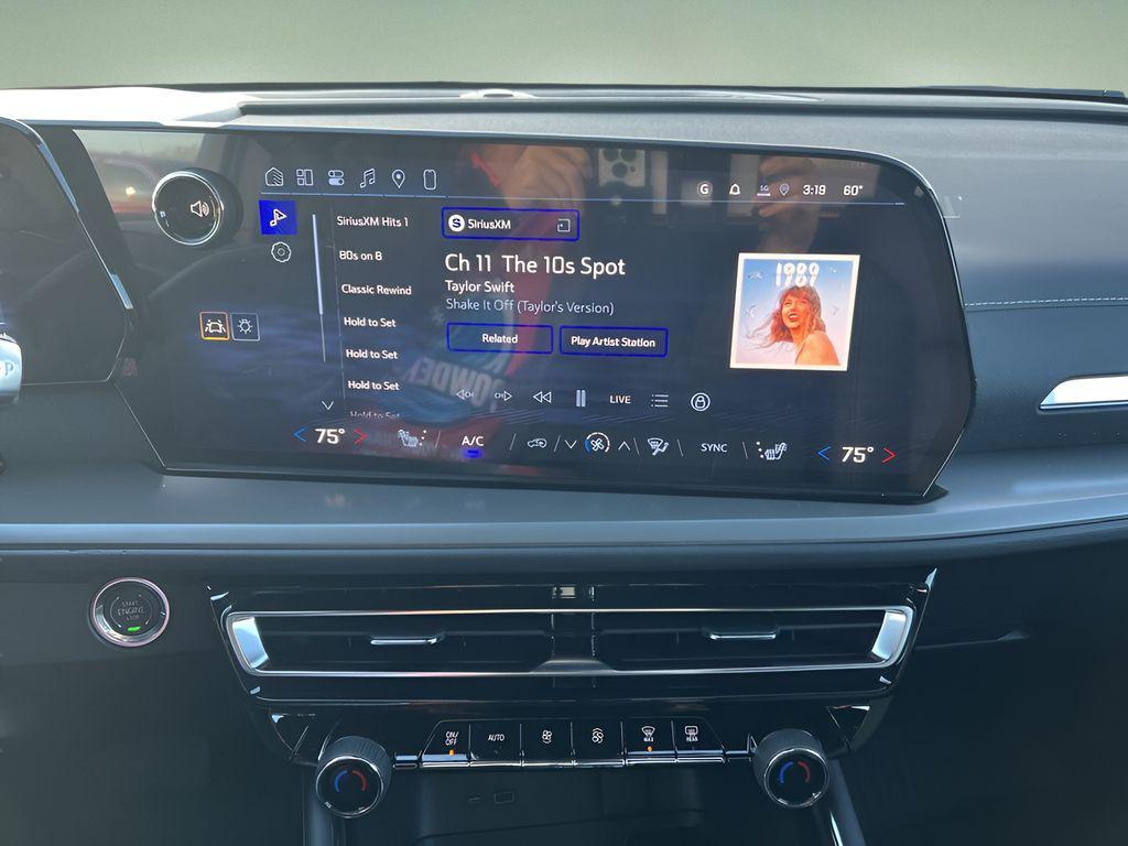 new 2026 Chevrolet Traverse car, priced at $46,840