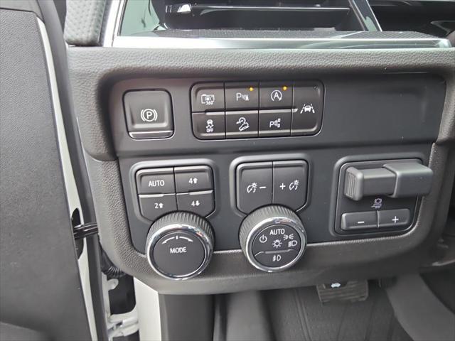 new 2025 Chevrolet Suburban car, priced at $79,905