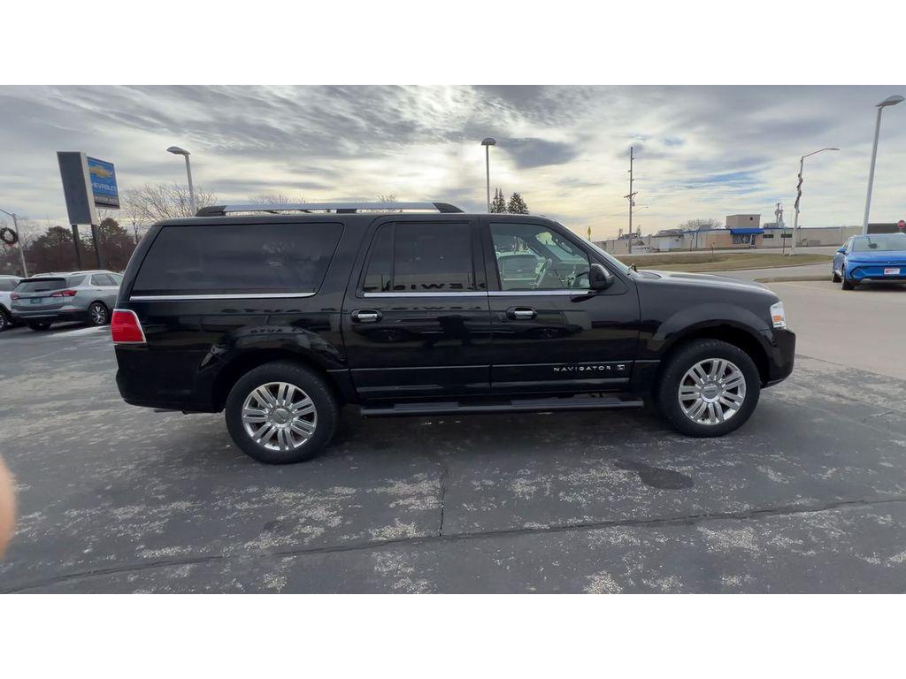 used 2013 Lincoln Navigator car, priced at $6,995