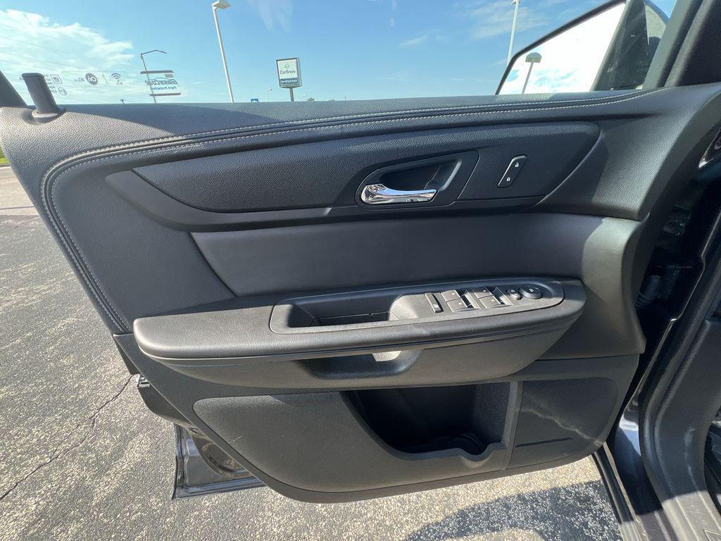 used 2017 Chevrolet Traverse car, priced at $8,995