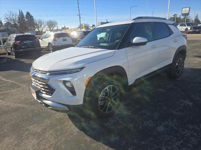 new 2025 Chevrolet TrailBlazer car, priced at $28,585