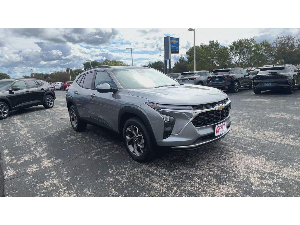 new 2025 Chevrolet Trax car, priced at $24,190