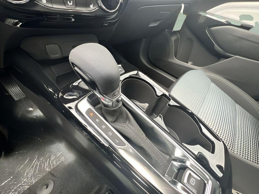 new 2025 Chevrolet Trax car, priced at $24,190