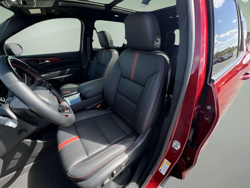 used 2024 Chevrolet Traverse car, priced at $51,495