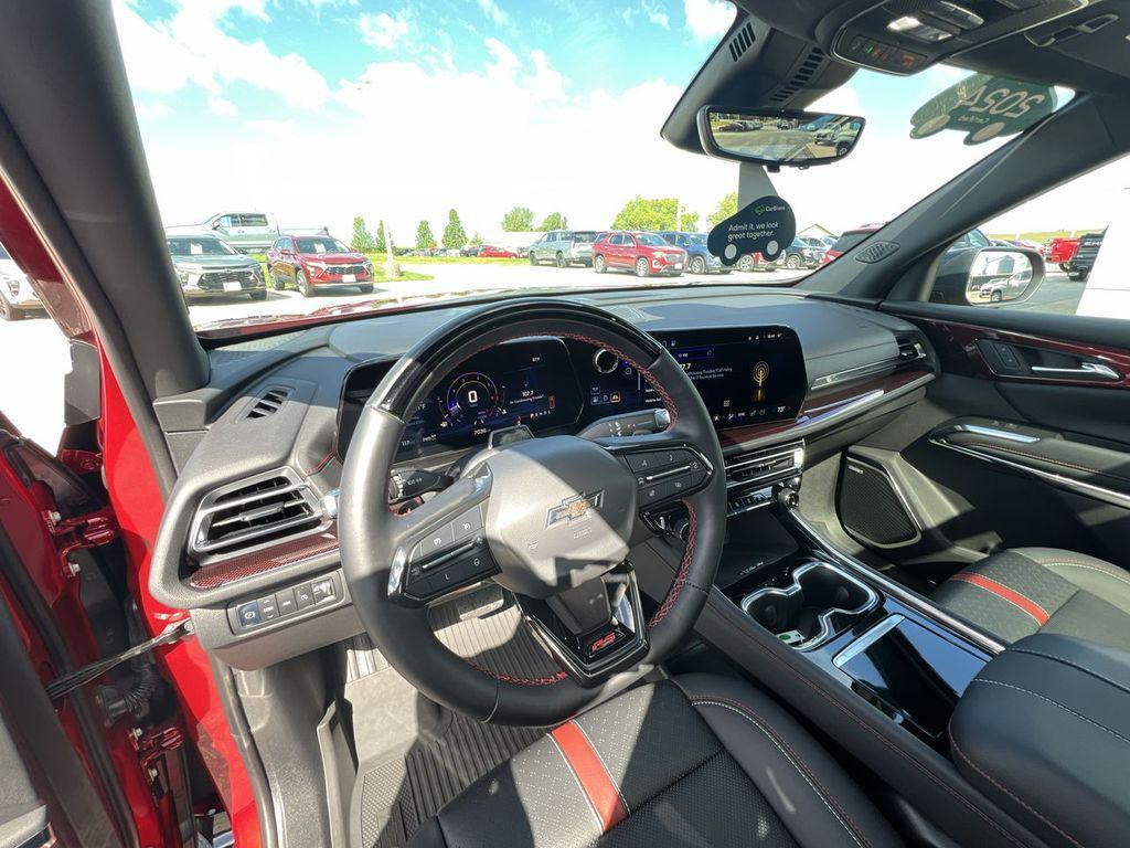 used 2024 Chevrolet Traverse car, priced at $52,995