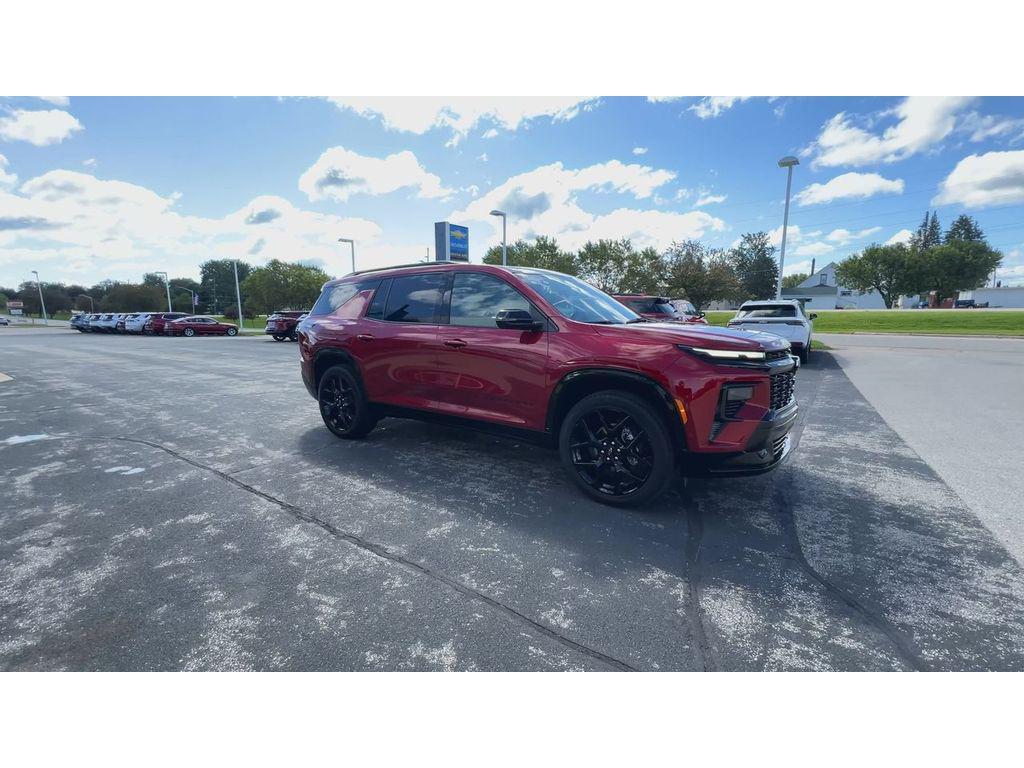 used 2024 Chevrolet Traverse car, priced at $52,995