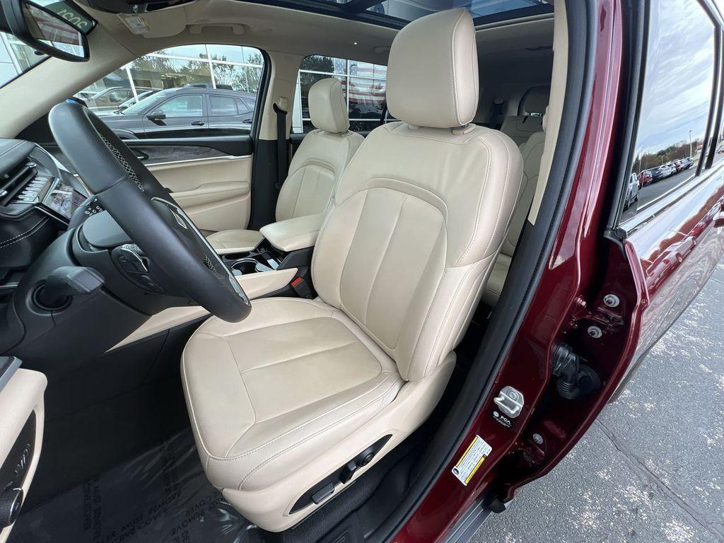 used 2021 Jeep Grand Cherokee L car, priced at $29,995