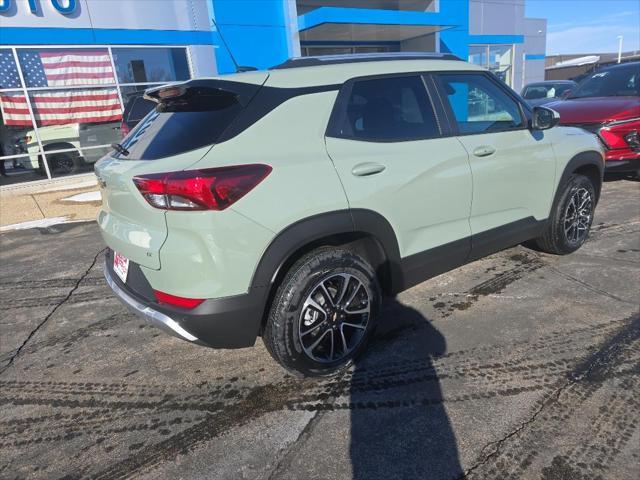 new 2025 Chevrolet TrailBlazer car, priced at $28,085