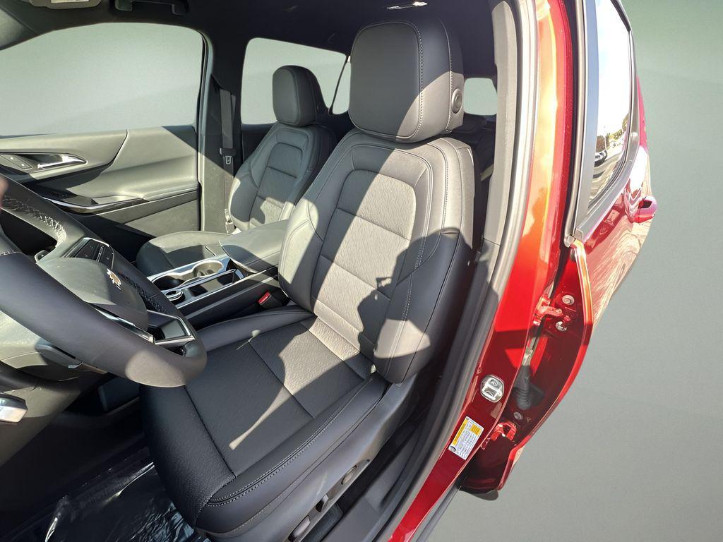 new 2026 Chevrolet Equinox car, priced at $33,790