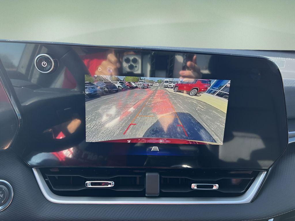 new 2026 Chevrolet Equinox car, priced at $33,790