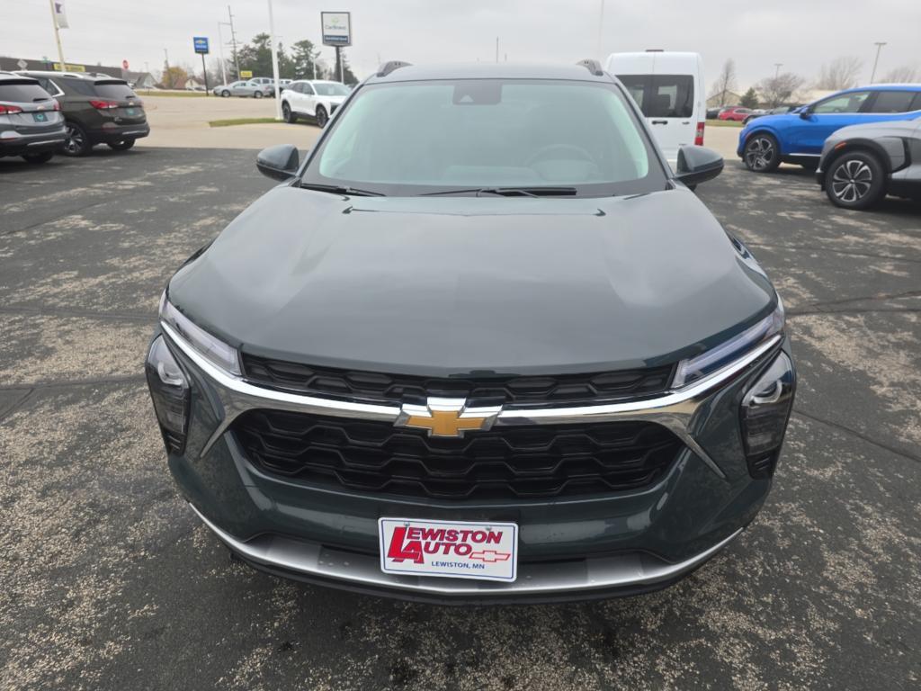 new 2025 Chevrolet Trax car, priced at $24,110