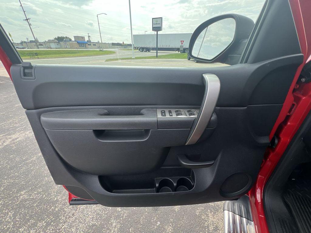 used 2011 Chevrolet Silverado 1500 car, priced at $15,995