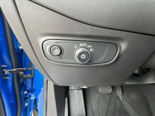 used 2024 Chevrolet Equinox car, priced at $28,995
