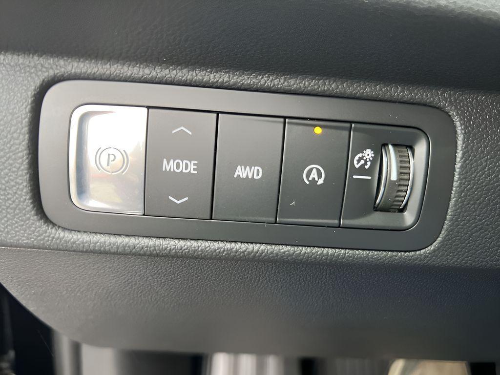 new 2026 Chevrolet Traverse car, priced at $51,445