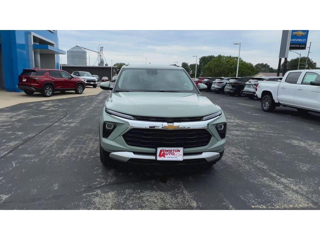 new 2026 Chevrolet TrailBlazer car, priced at $28,280