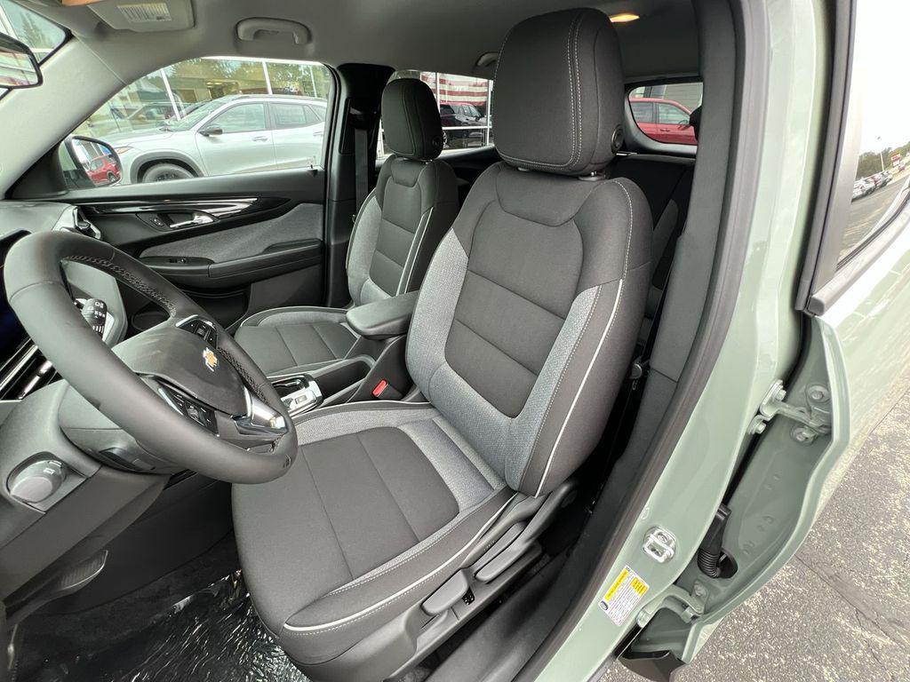 new 2026 Chevrolet TrailBlazer car, priced at $28,280