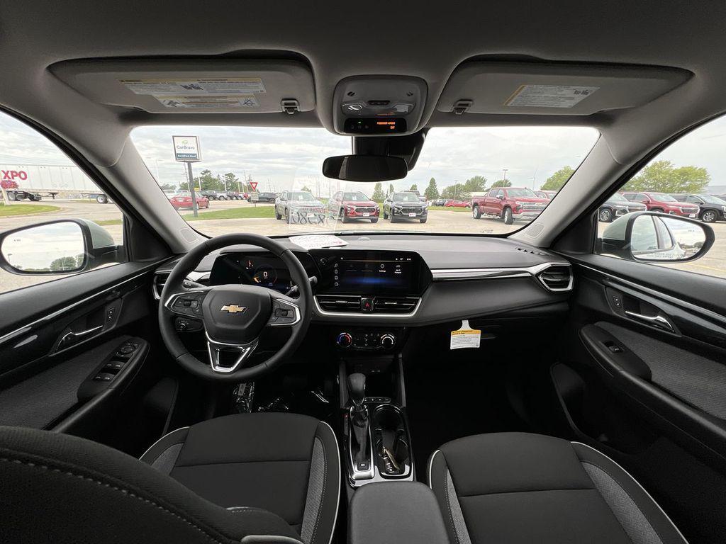 new 2026 Chevrolet TrailBlazer car, priced at $28,280