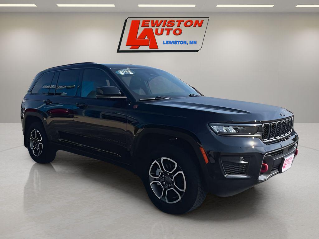 used 2022 Jeep Grand Cherokee car, priced at $34,995