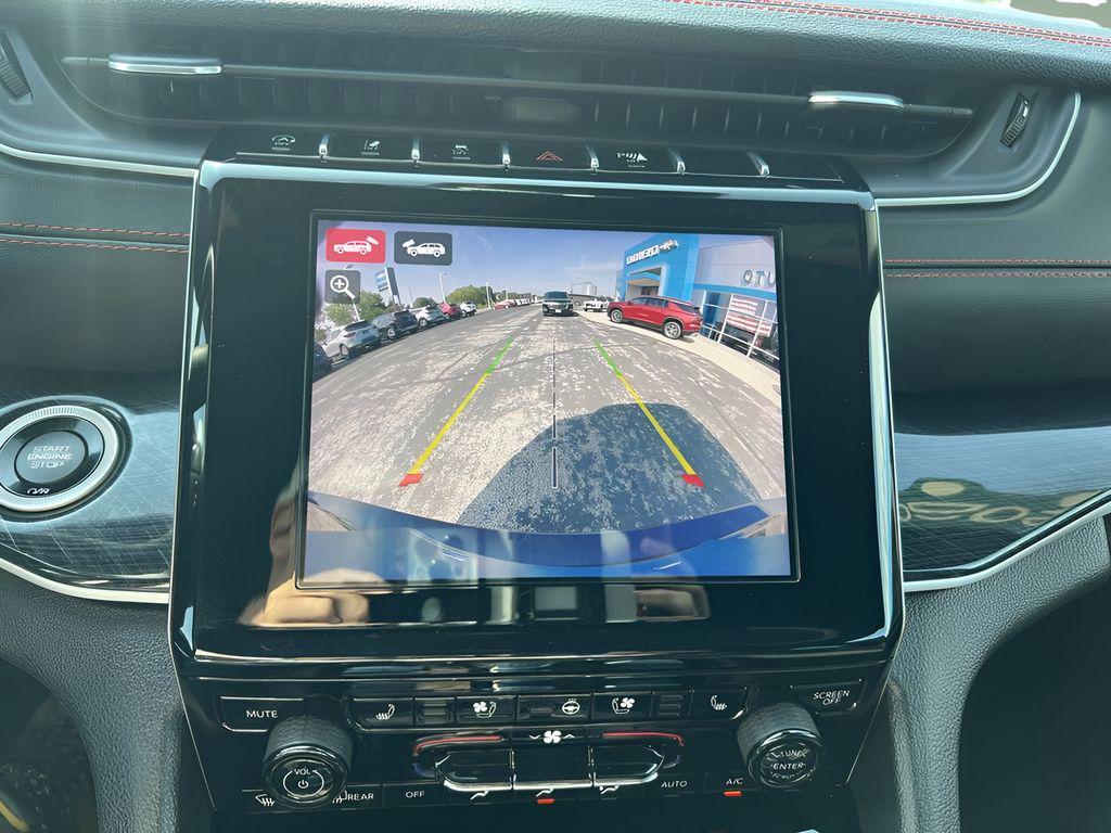 used 2022 Jeep Grand Cherokee car, priced at $34,995