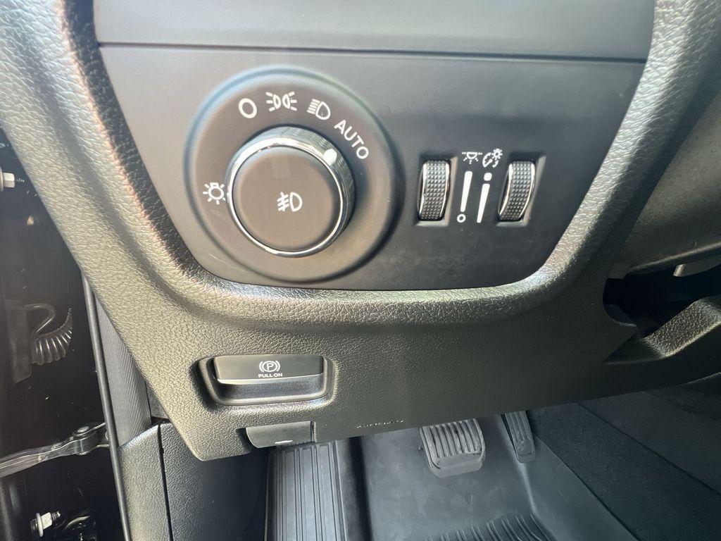 used 2022 Jeep Grand Cherokee car, priced at $34,995