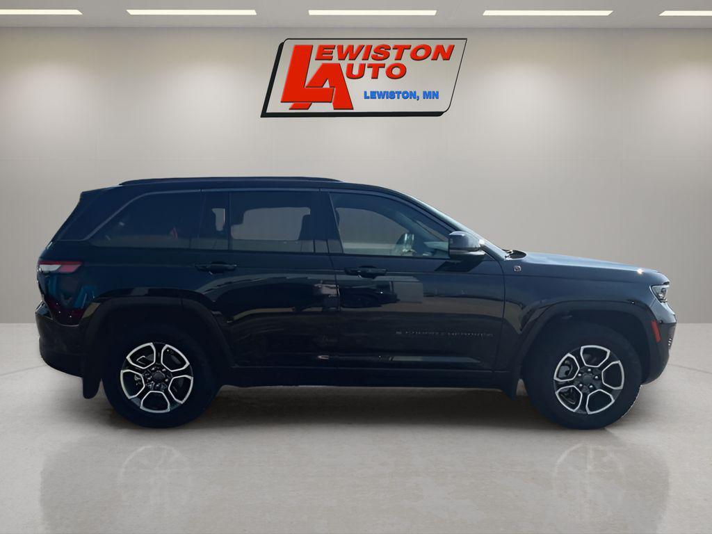 used 2022 Jeep Grand Cherokee car, priced at $34,995