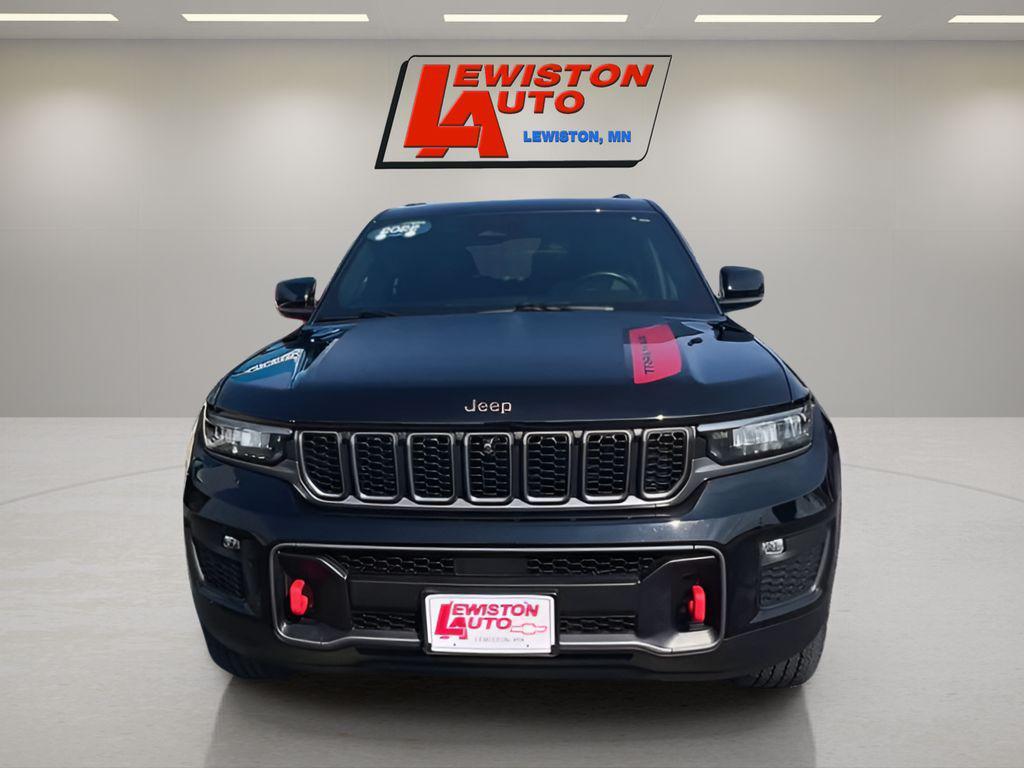 used 2022 Jeep Grand Cherokee car, priced at $34,995