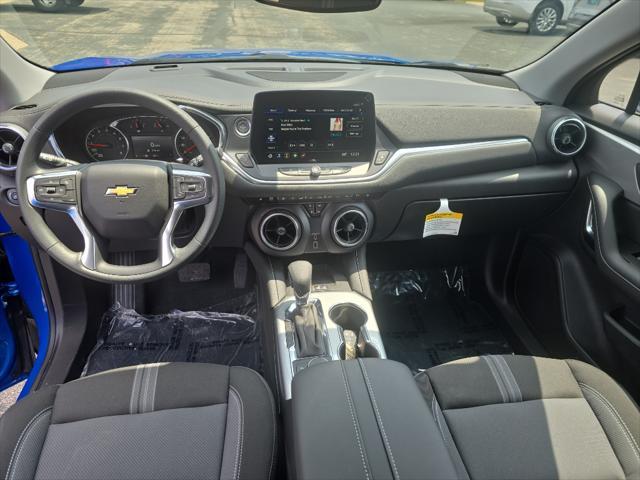 new 2025 Chevrolet Blazer car, priced at $40,405