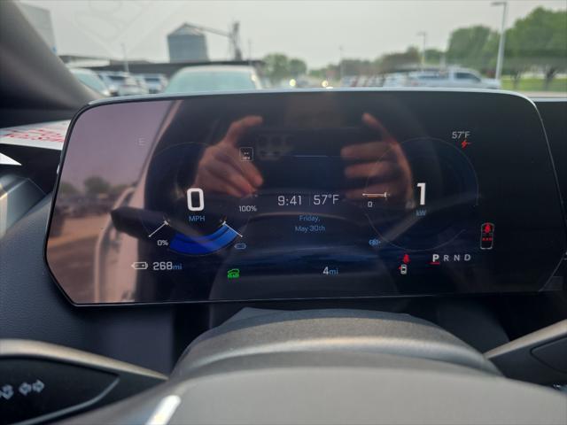 new 2025 Chevrolet Equinox EV car, priced at $34,290