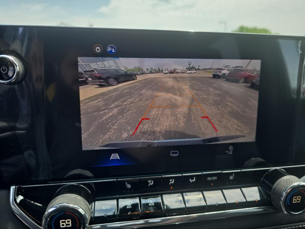 new 2025 Chevrolet Colorado car, priced at $38,190