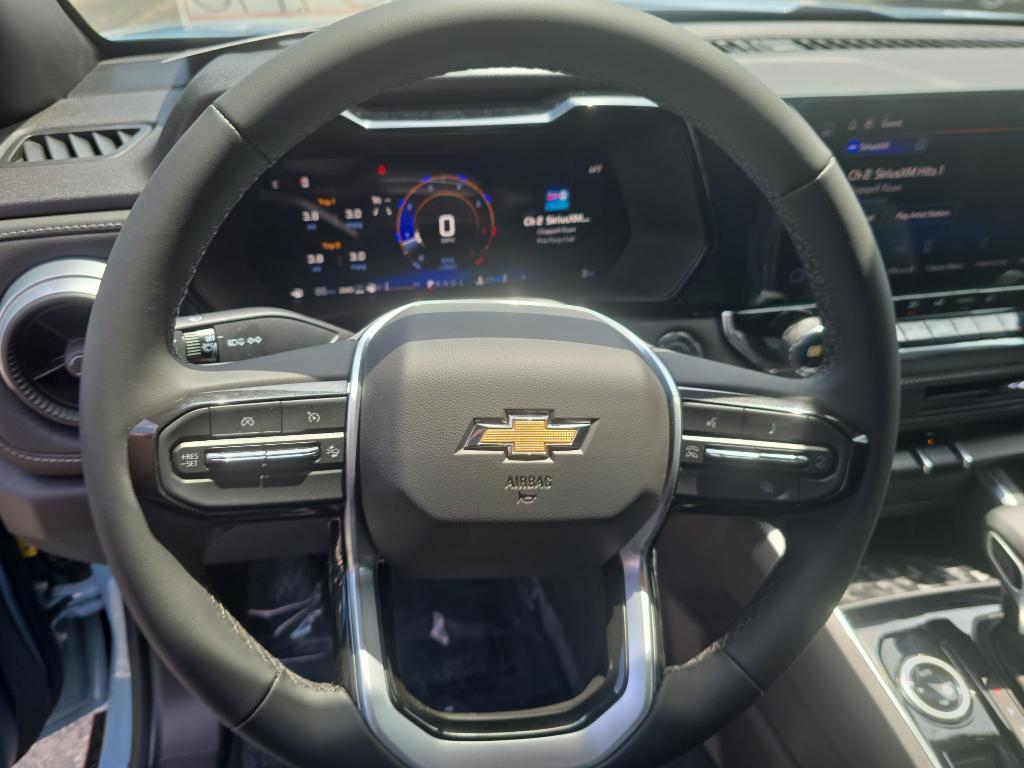 new 2025 Chevrolet Colorado car, priced at $38,190