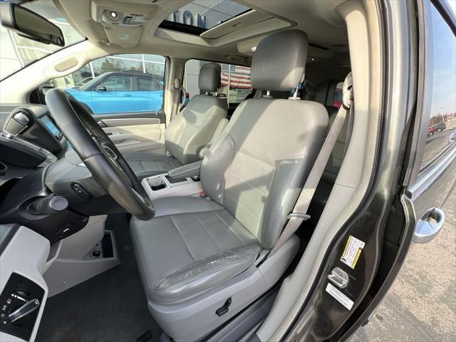 used 2010 Volkswagen Routan car, priced at $2,995