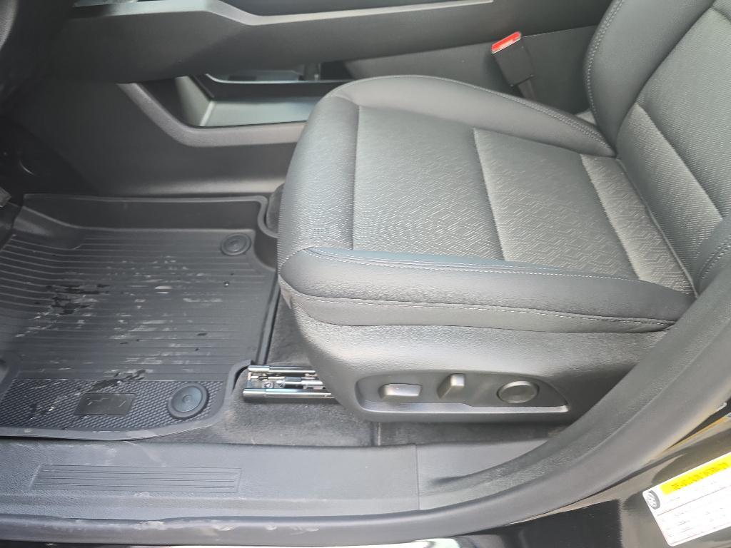 new 2026 Chevrolet Equinox car, priced at $33,785