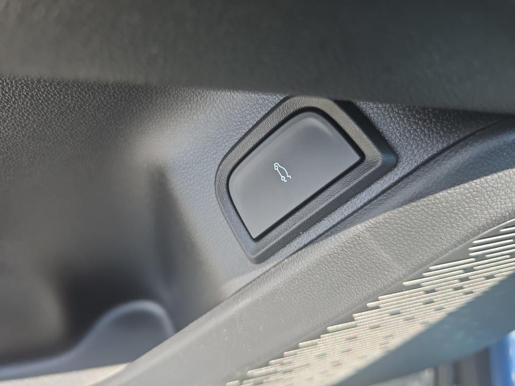 new 2026 Chevrolet Equinox car, priced at $33,545