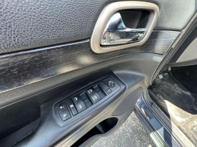 used 2014 Jeep Grand Cherokee car, priced at $1,995
