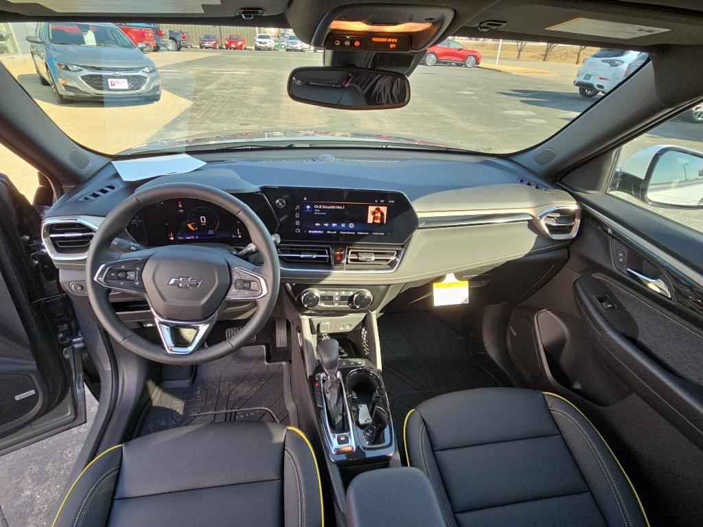 new 2025 Chevrolet TrailBlazer car, priced at $32,230