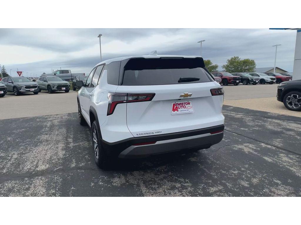 new 2026 Chevrolet Equinox car, priced at $33,545