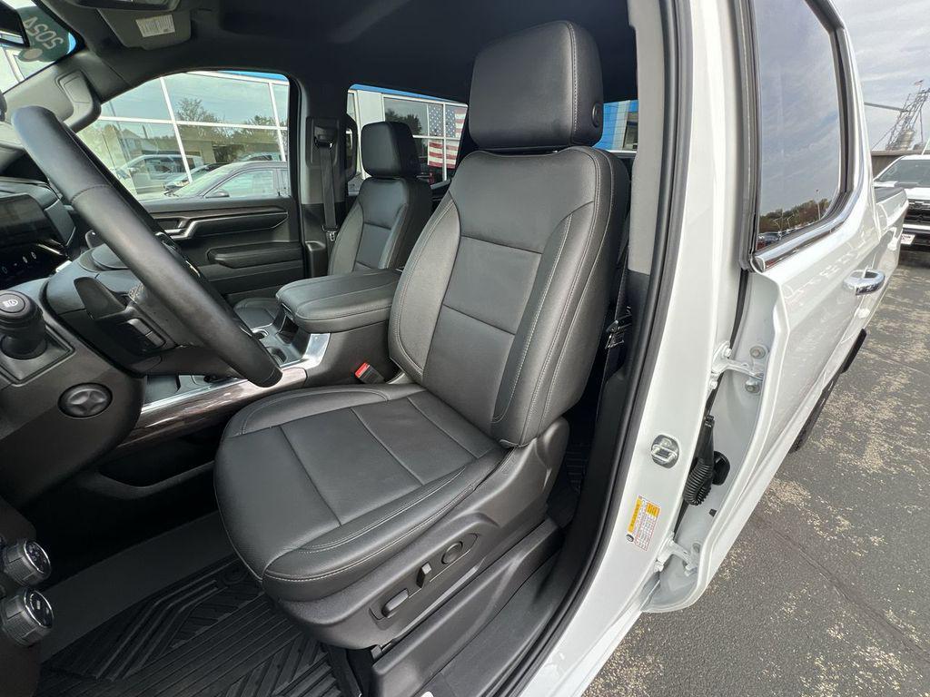 used 2024 Chevrolet Silverado 1500 car, priced at $51,995
