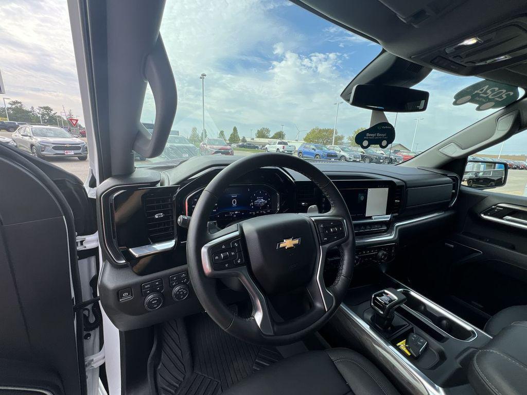 used 2024 Chevrolet Silverado 1500 car, priced at $51,995
