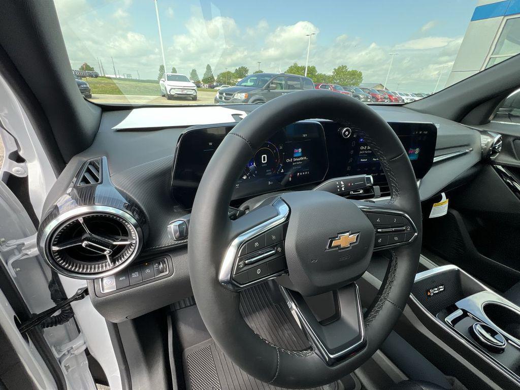 new 2026 Chevrolet Equinox car, priced at $34,815