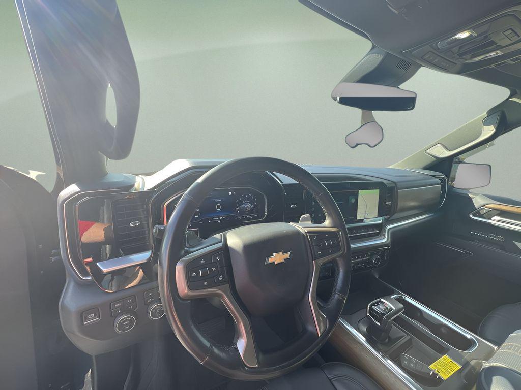 used 2022 Chevrolet Silverado 1500 car, priced at $43,995