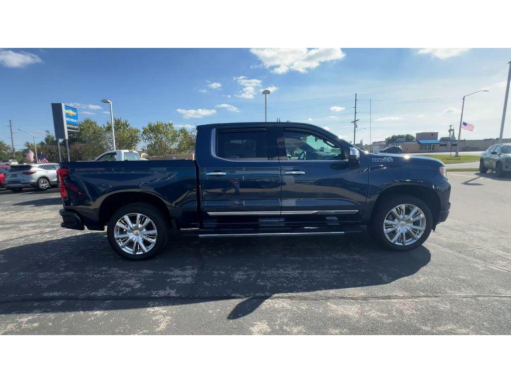 used 2022 Chevrolet Silverado 1500 car, priced at $43,995